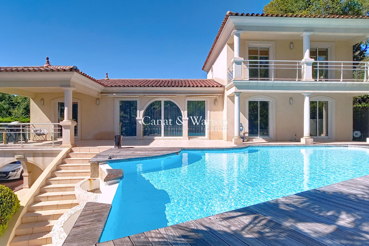 Maison de luxe à vendre à Saint-Raphaël, 1 580 000 €, Photo 2