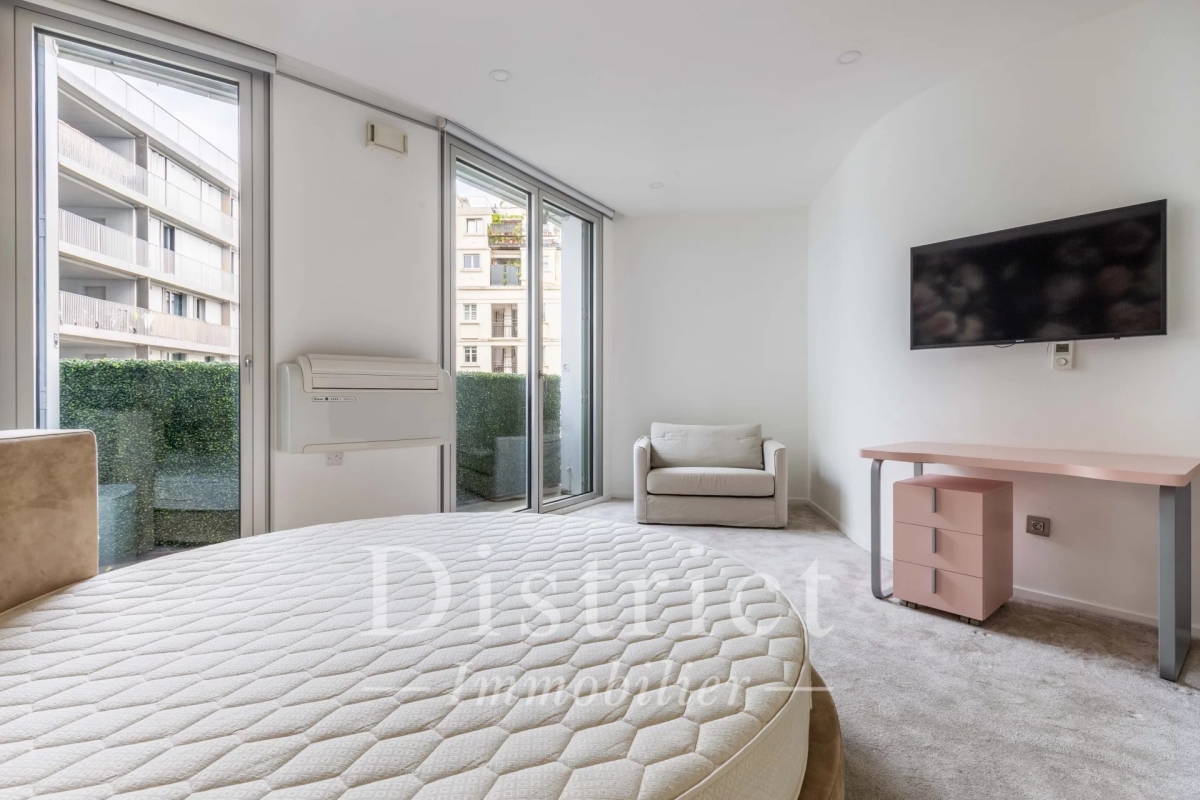 Luxury Apartment for sale in Paris 4Ème, 800 000 €, Photo 2