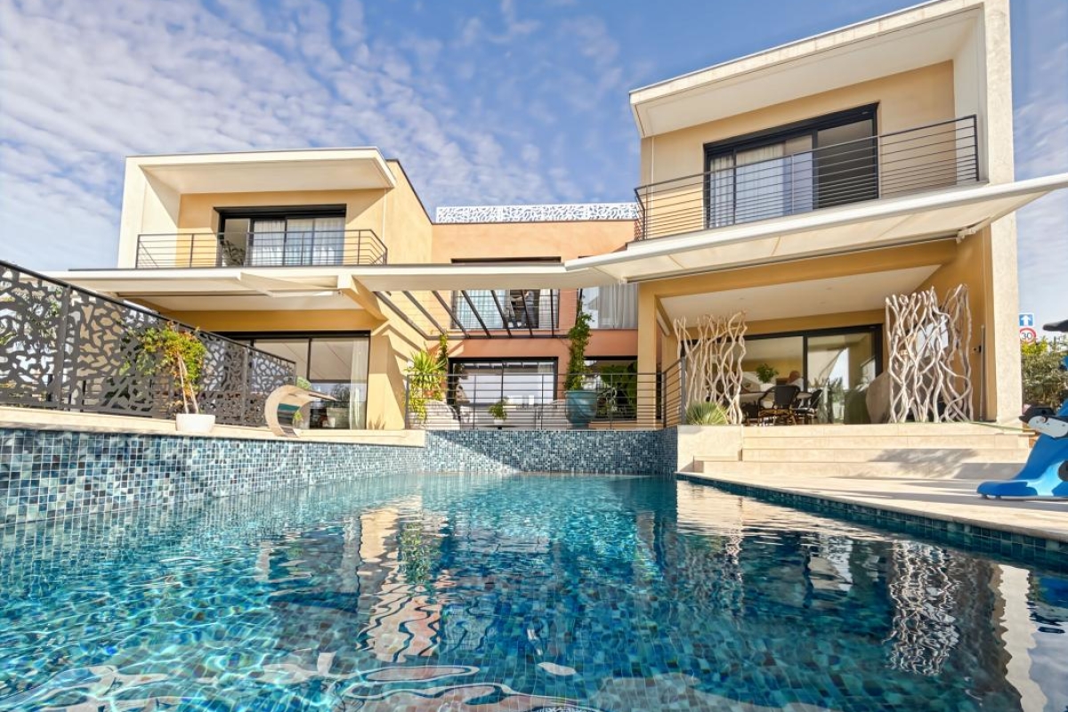 Maison de luxe à vendre à Saint-Raphaël, 1 940 000 €, Photo 1