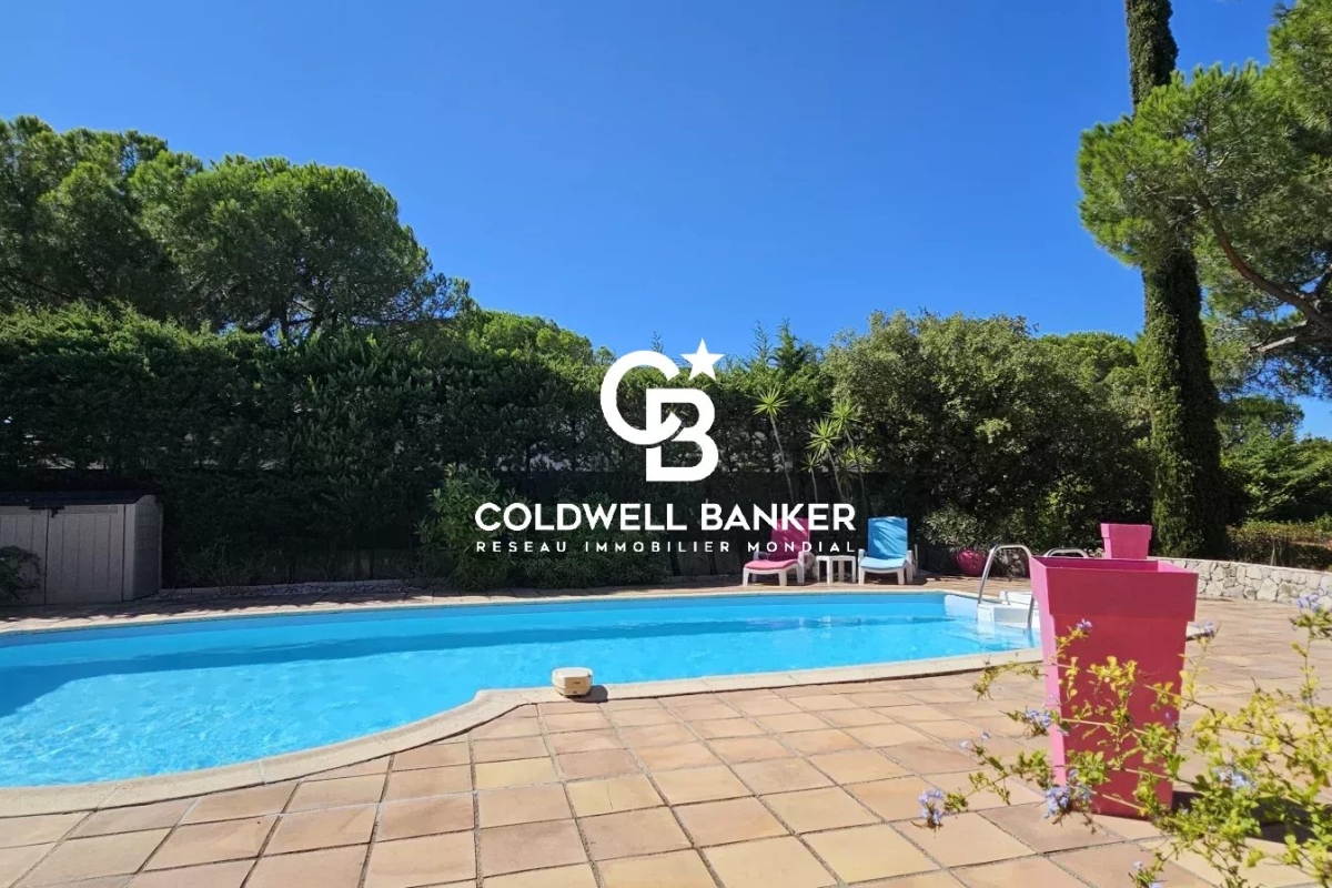 Maison de luxe à vendre à Fréjus, 695 000 €, Photo 3