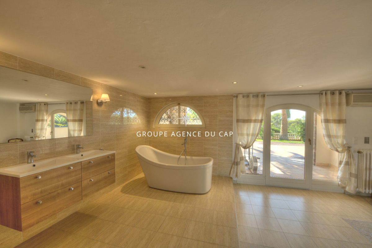 Luxury House for sale in Saint-Raphaël, 1 995 000 €, Photo 7