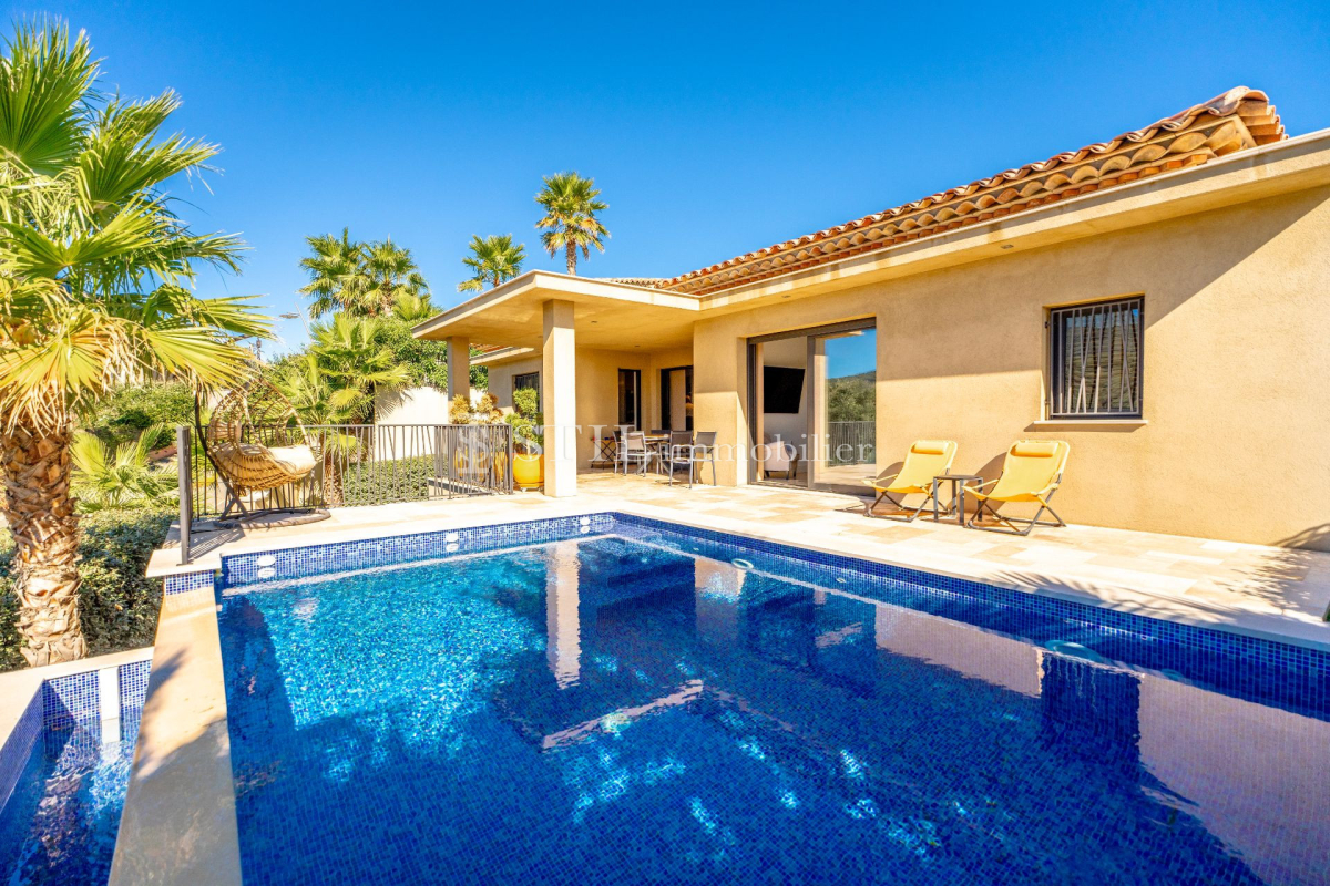 Maison de luxe à vendre à Sainte-Maxime, 1 450 000 €, Photo 2