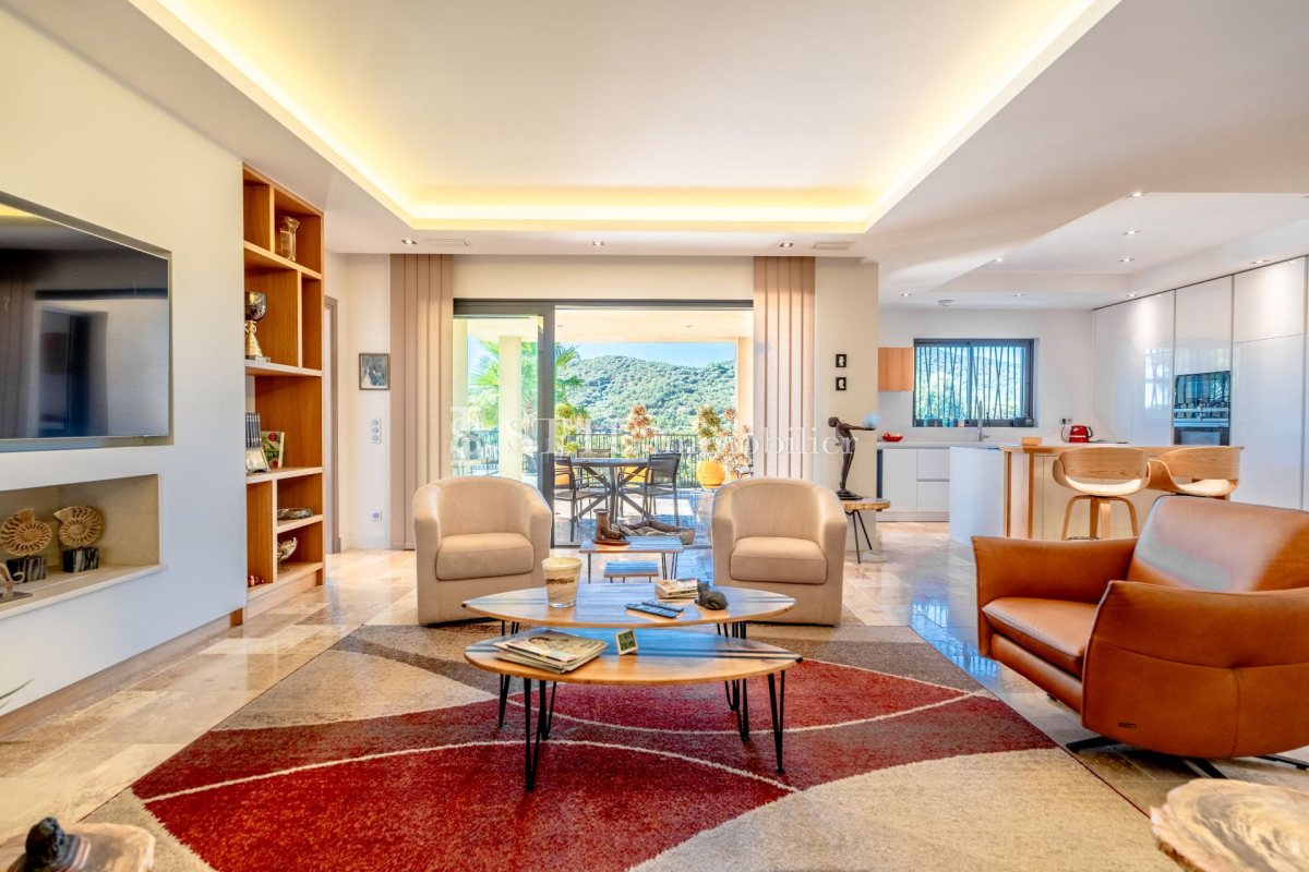 Maison de luxe à vendre à Sainte-Maxime, 1 450 000 €, Photo 3