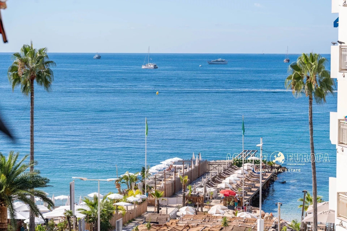 Luxury Apartment for sale in Juan-les-Pins, 695 000 €, Photo 1
