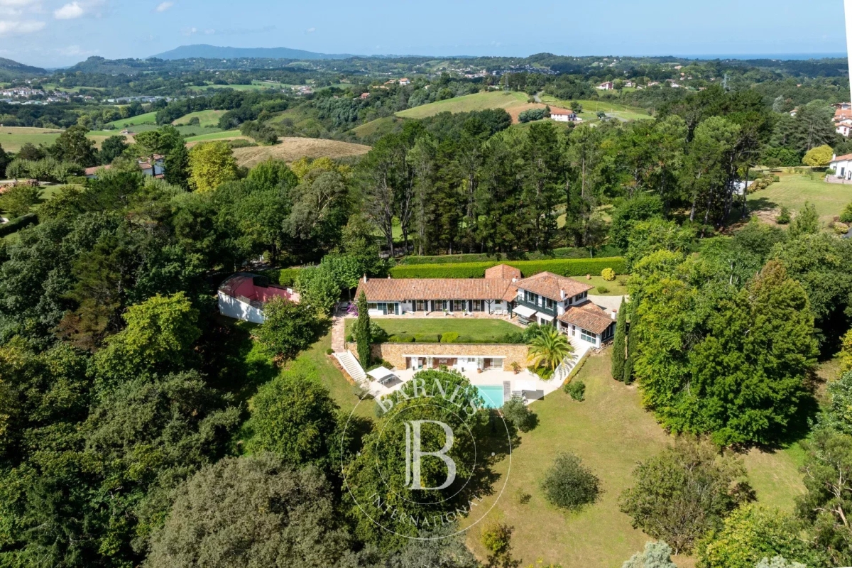Luxury House for sale in Ciboure, 2 690 000 €, Photo 1