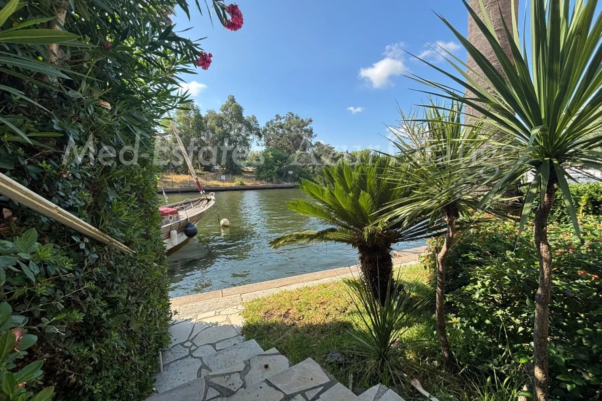 Luxury Apartment for sale in Port Grimaud, 798 000 €, Photo 3