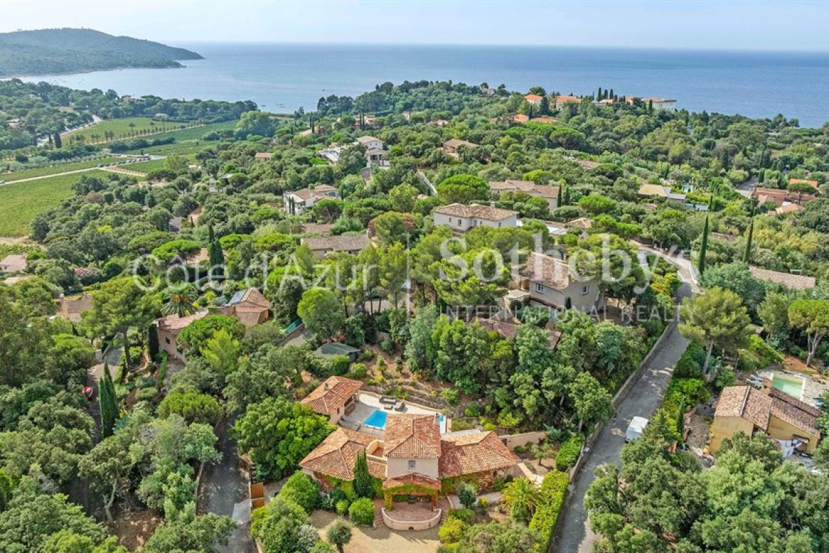 Luxury House for sale in La Croix-Valmer, 1 900 000 €, Photo 1
