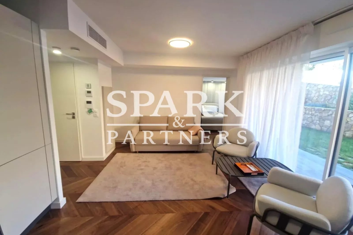Appartement de luxe à vendre à Roquebrune-Cap-Martin, 650 000 €, Photo 2