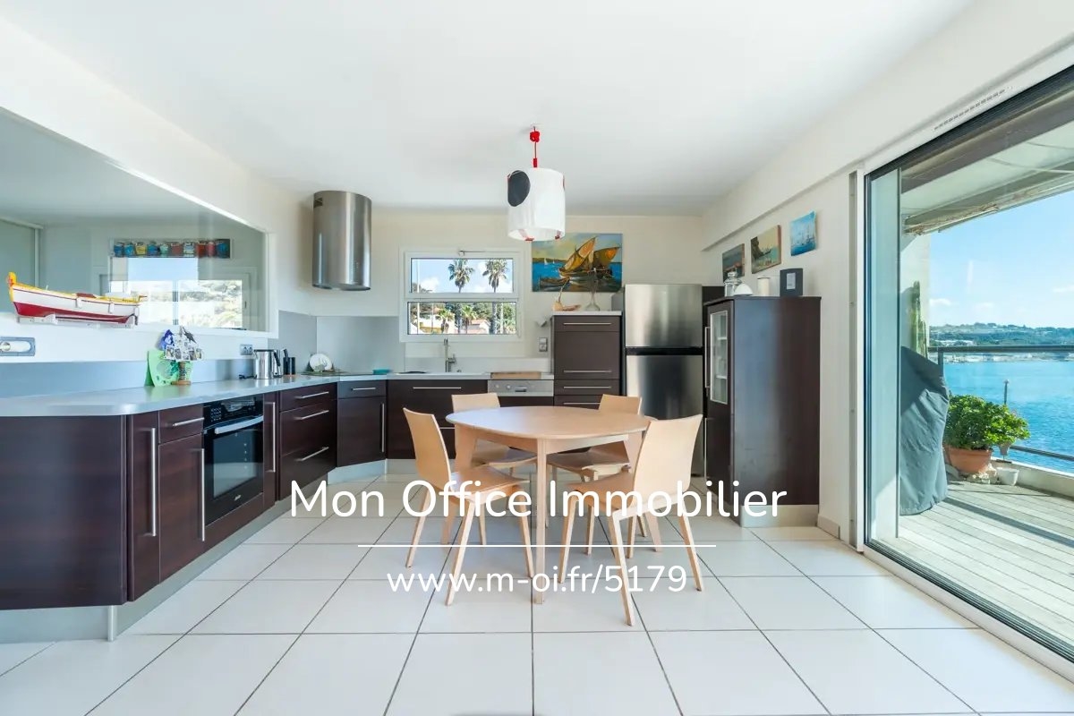 Appartement de luxe à vendre à La Ciotat, 588 000 €, Photo 3