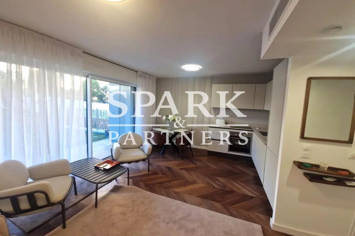 Appartement de luxe à vendre à Roquebrune-Cap-Martin, 650 000 €, Photo 3