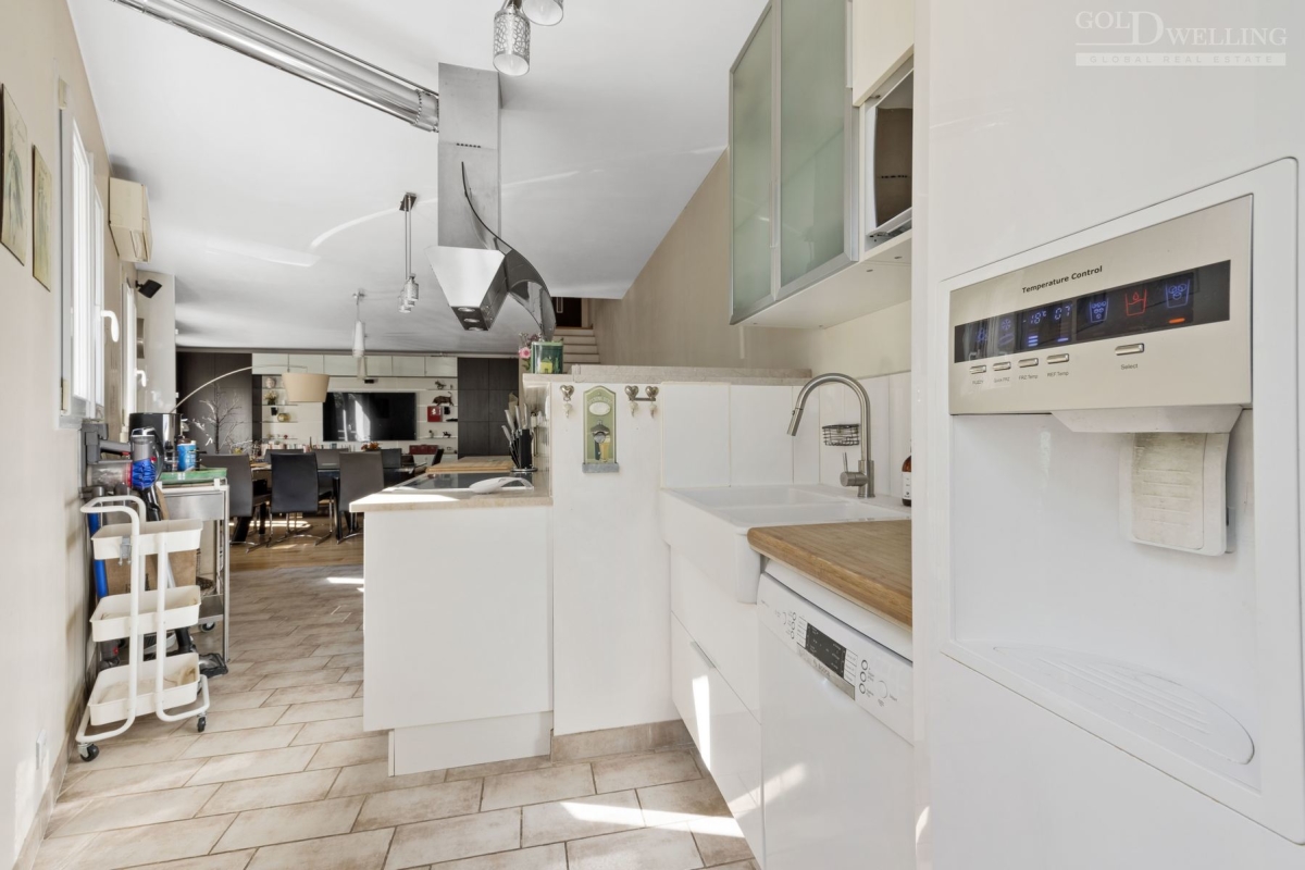 Maison de luxe à vendre à Suresnes, 1 695 000 €, Photo 5