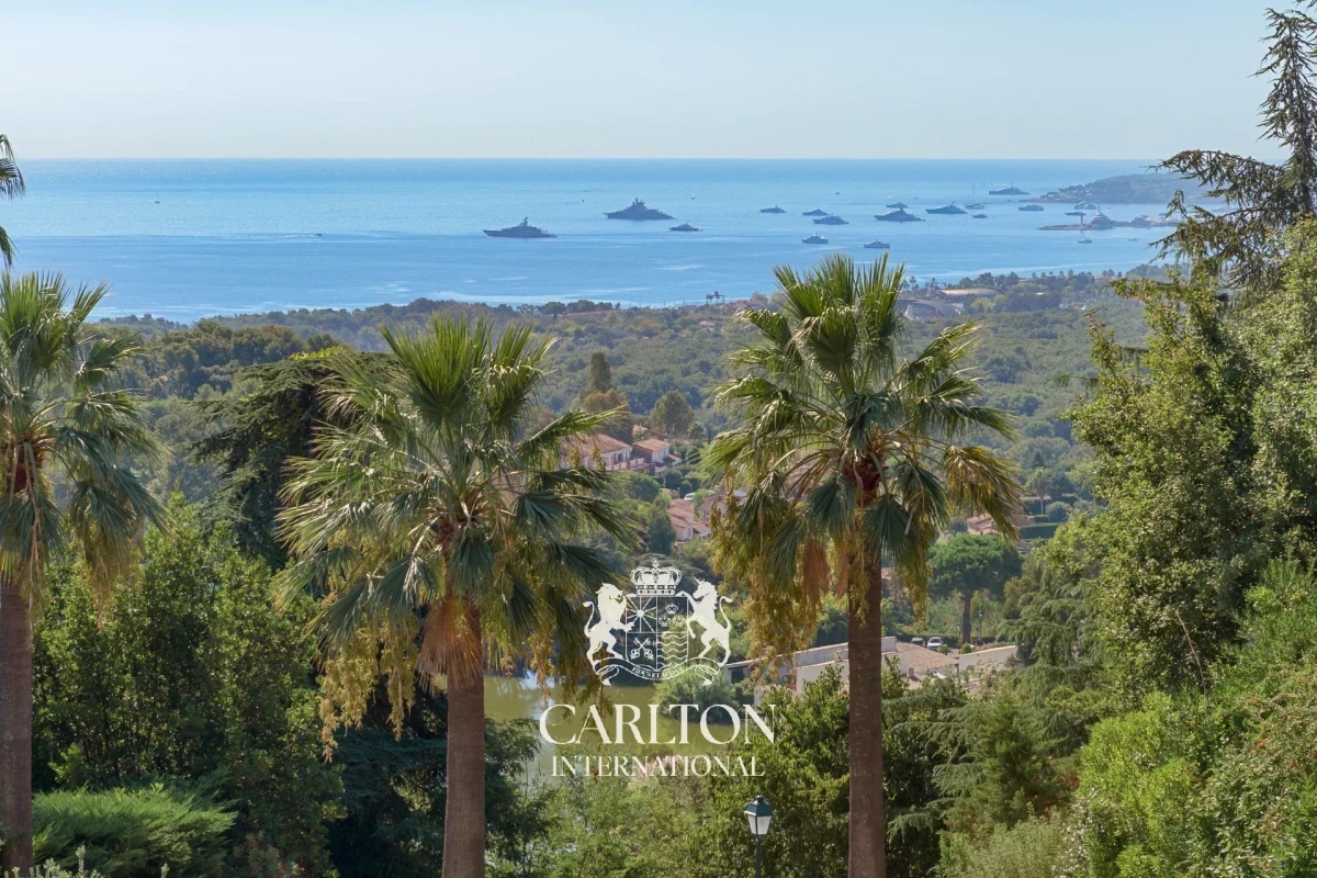 Luxury Apartment for sale in Villeneuve-Loubet, 1 455 000 €, Photo 1