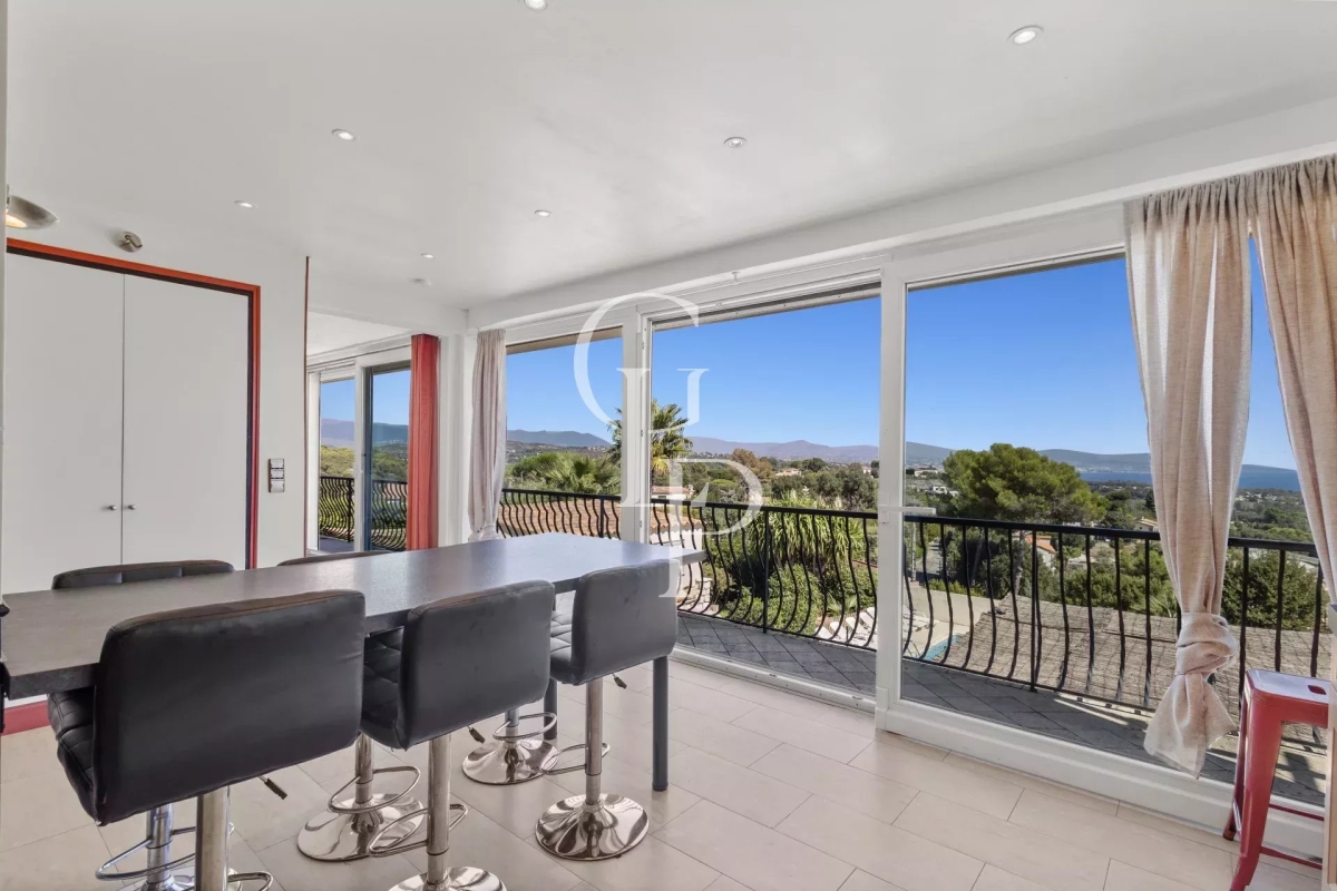 Luxury House for sale in Antibes, 1 550 000 €, Photo 4