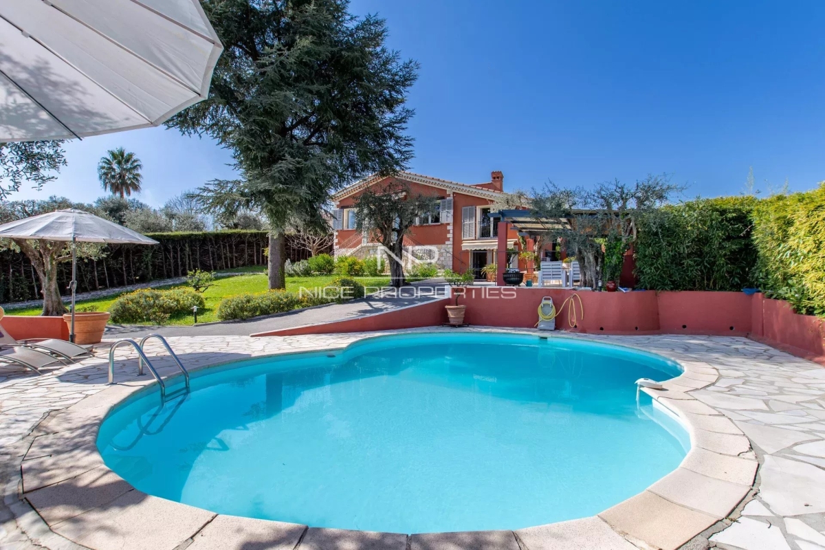 Maison de luxe à vendre à Saint-Jeannet, 1 100 000 €, Photo 1