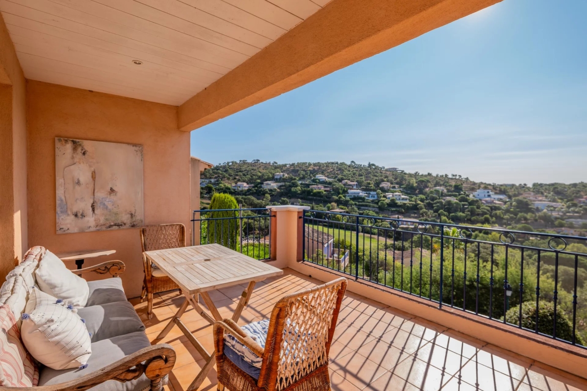 Appartement de luxe à vendre à Sainte-Maxime, 725 000 €, Photo 2