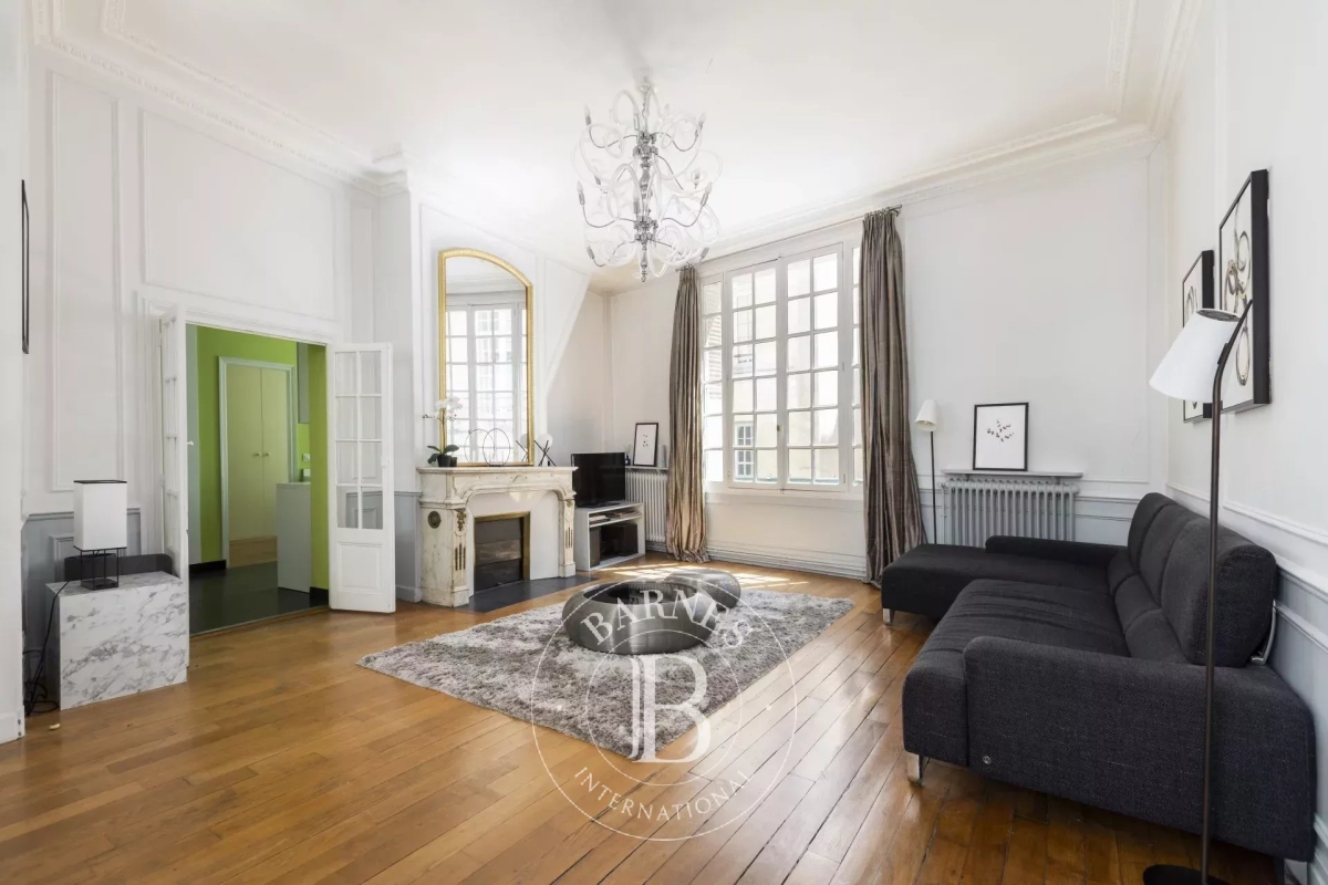 Luxury Apartment for sale in Paris 6Ème, 1 500 000 €, Photo 2