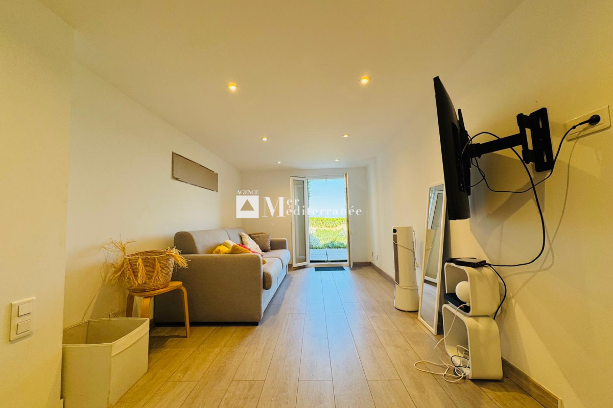 Luxury Apartment for sale in Grimaud, 360 000 €, Photo 2