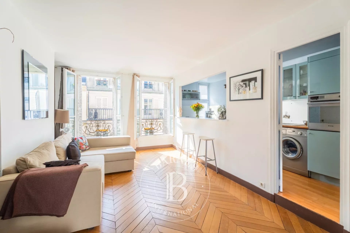 Luxury Apartment for sale in Paris 2Ème, 695 000 €, Photo 3