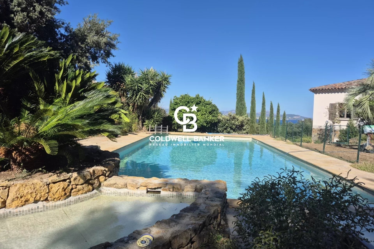 Maison de luxe à vendre à Saint-Aygulf, 1 490 000 €, Photo 4