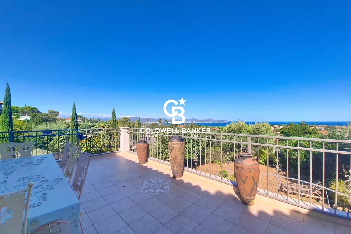 Maison de luxe à vendre à Saint-Aygulf, 1 490 000 €, Photo 7