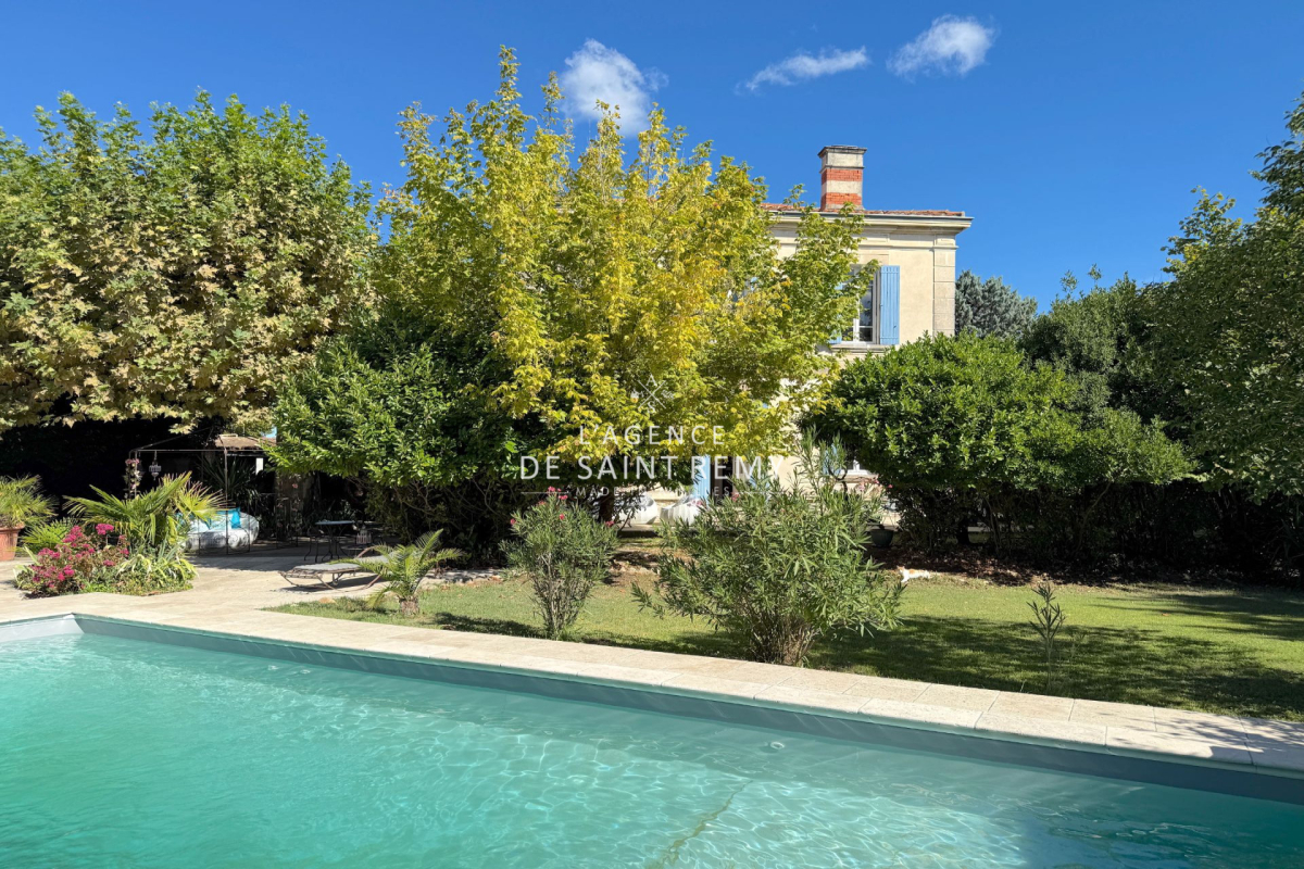 Maison de luxe à vendre à Cabannes, 693 000 €, Photo 1