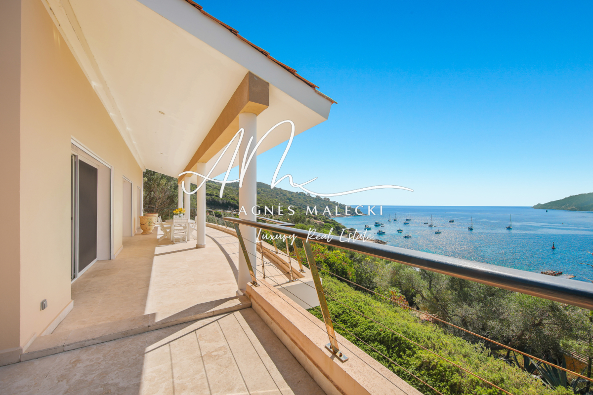Maison de luxe à vendre à Hyères, 1 790 000 €, Photo 2