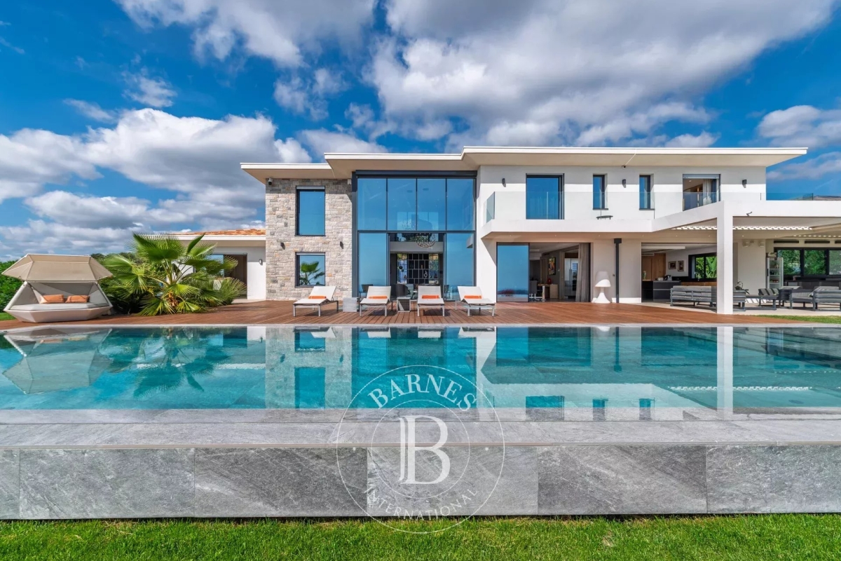 Luxury House for sale in Roquefort-les-Pins, 7 400 000 €, Photo 1