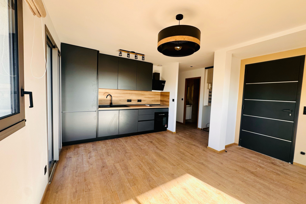 Appartement de luxe à vendre à Vence, 439 000 €, Photo 1