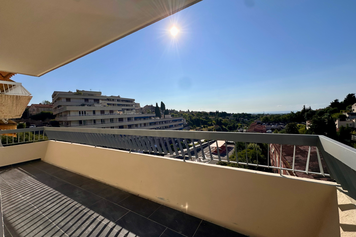 Appartement de luxe à vendre à Vence, 439 000 €, Photo 2