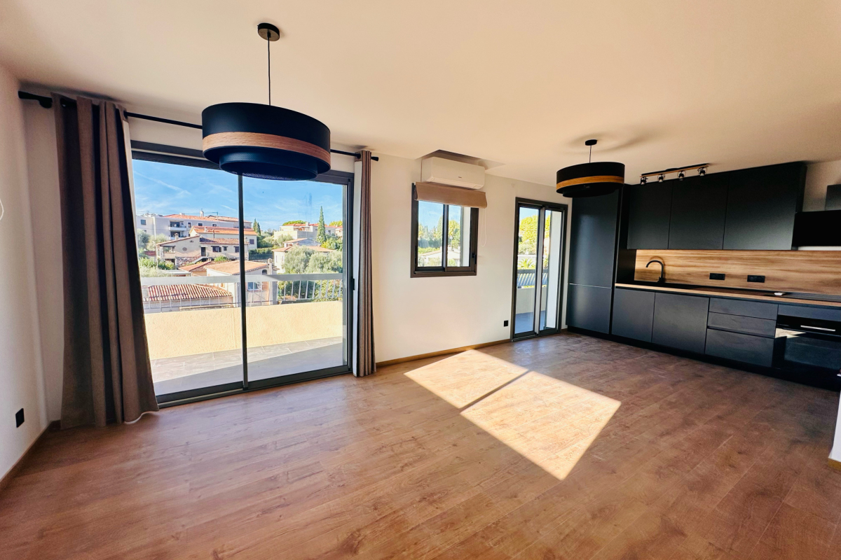 Appartement de luxe à vendre à Vence, 439 000 €, Photo 3