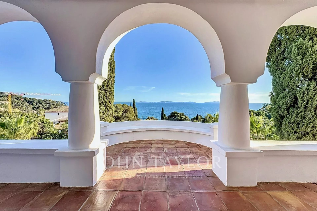 Maison de luxe à vendre à Rayol Canadel sur Mer, 2 980 000 €, Photo 2