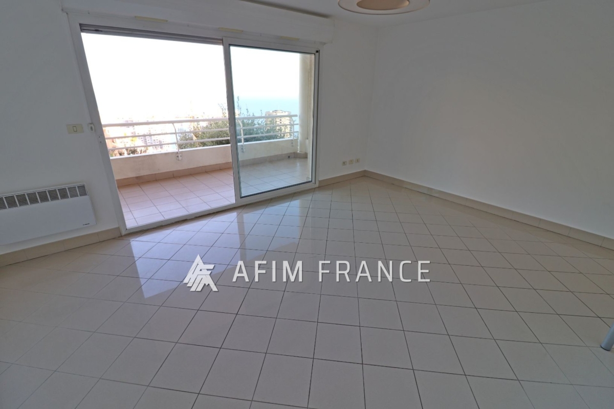 Luxury Apartment for rental in Beausoleil, 1 990 €, Photo 5