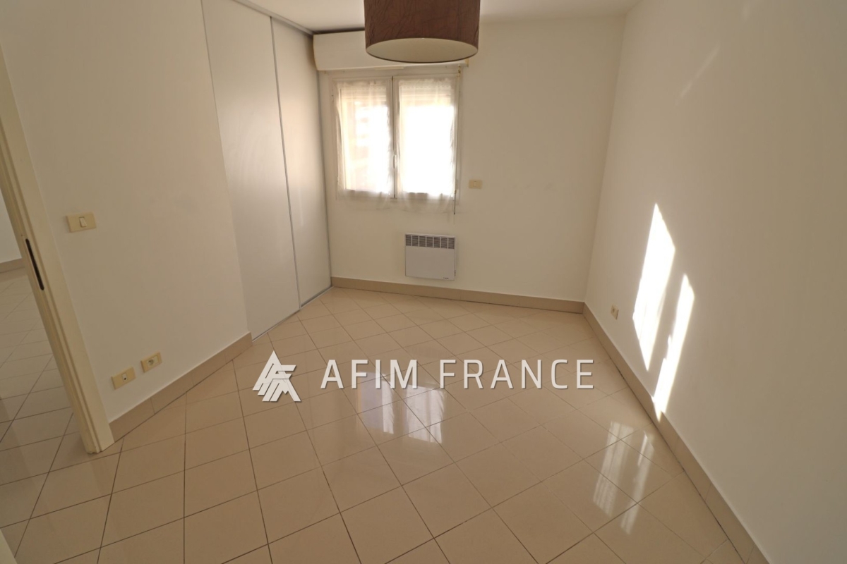 Luxury Apartment for rental in Beausoleil, 1 990 €, Photo 7