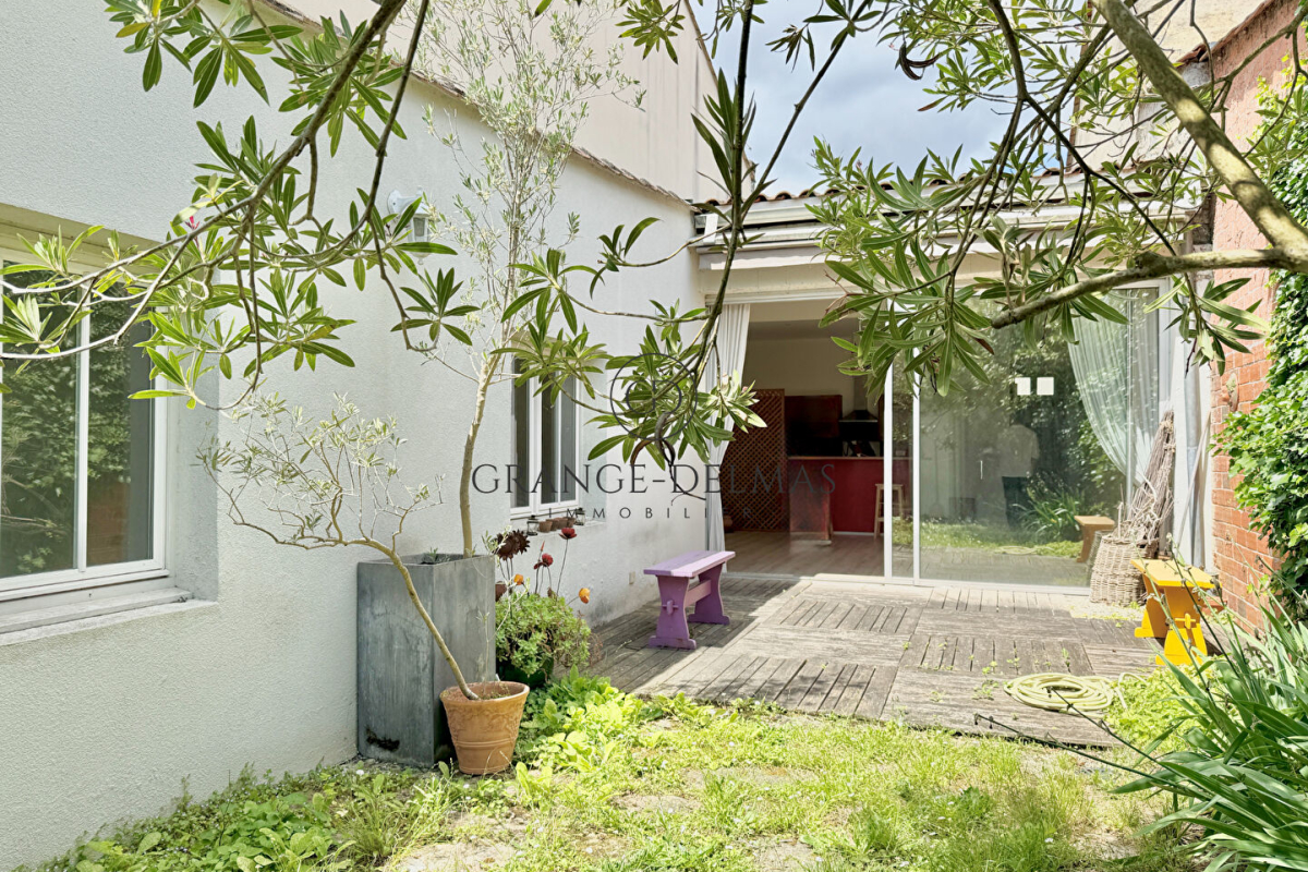 Maison de luxe à vendre à Bordeaux, 608 000 €, Photo 2