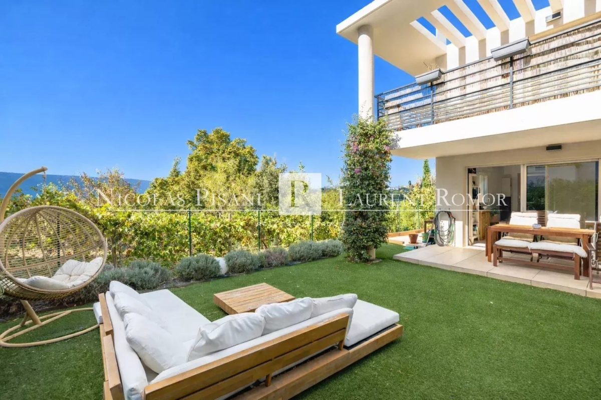 Luxury Apartment for sale in Nice, 545 000 €, Photo 1