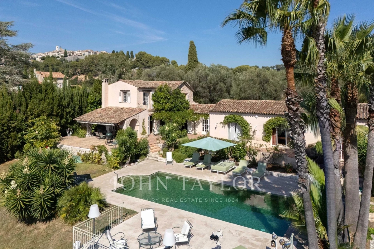 Luxury House for sale in Saint-Paul-de-Vence, 2 590 000 €, Photo 1