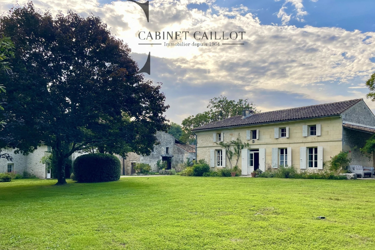 Maison de luxe à vendre à Saint-Germain-du-Seudre, 690 000 €, Photo 3