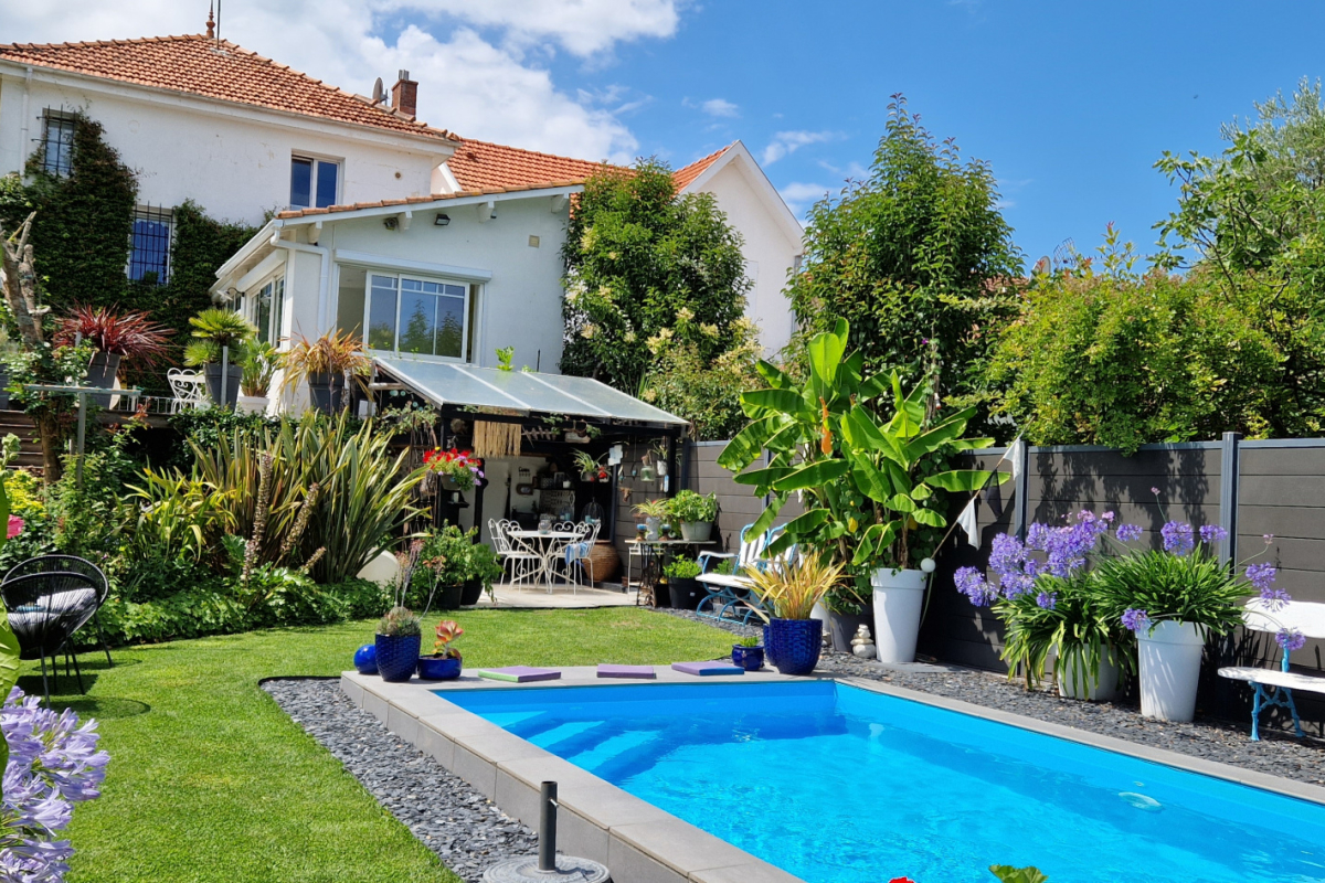 Maison de luxe à vendre à Royan, 572 000 €, Photo 1