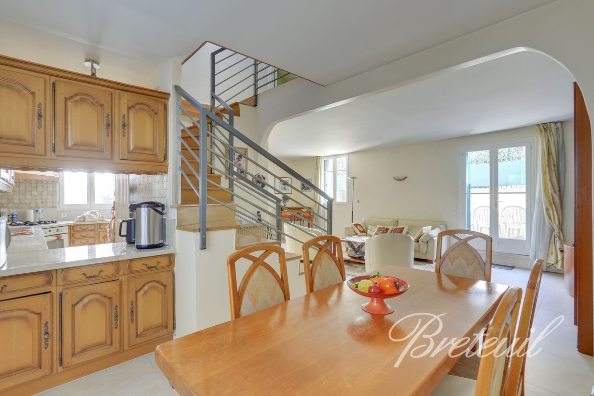 Maison de luxe à vendre à Paris 19Ème, 1 390 000 €, Photo 2