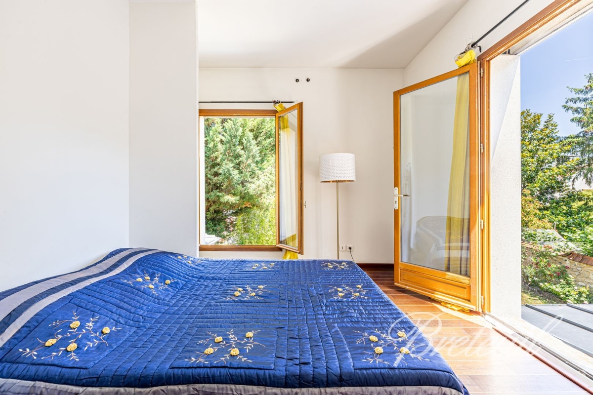 Maison de luxe à vendre à Saint Maur des Fosses, 940 000 €, Photo 3