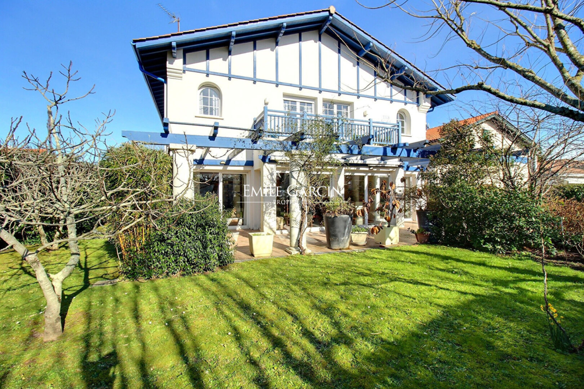 Maison de luxe à vendre à Biarritz, 1 940 000 €, Photo 1