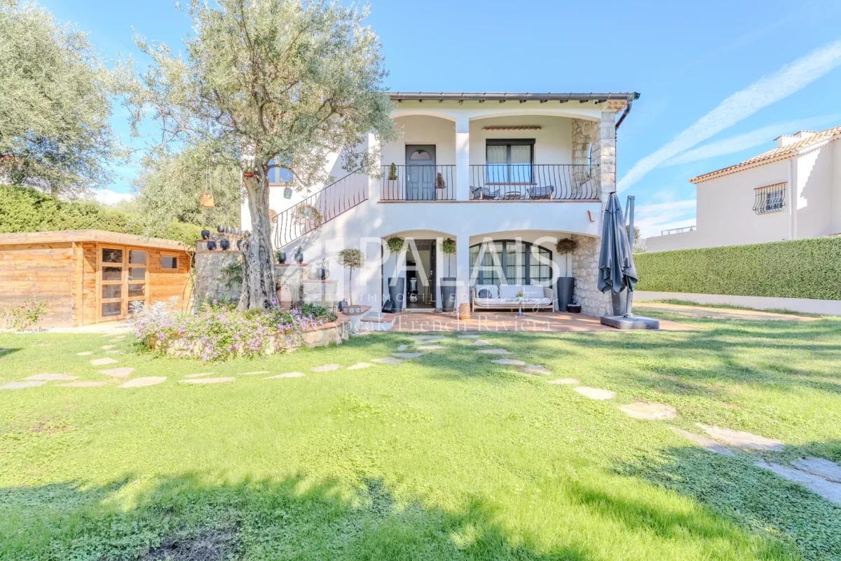 Luxury House for sale in Roquebrune-Cap-Martin, 2 800 000 €, Photo 1