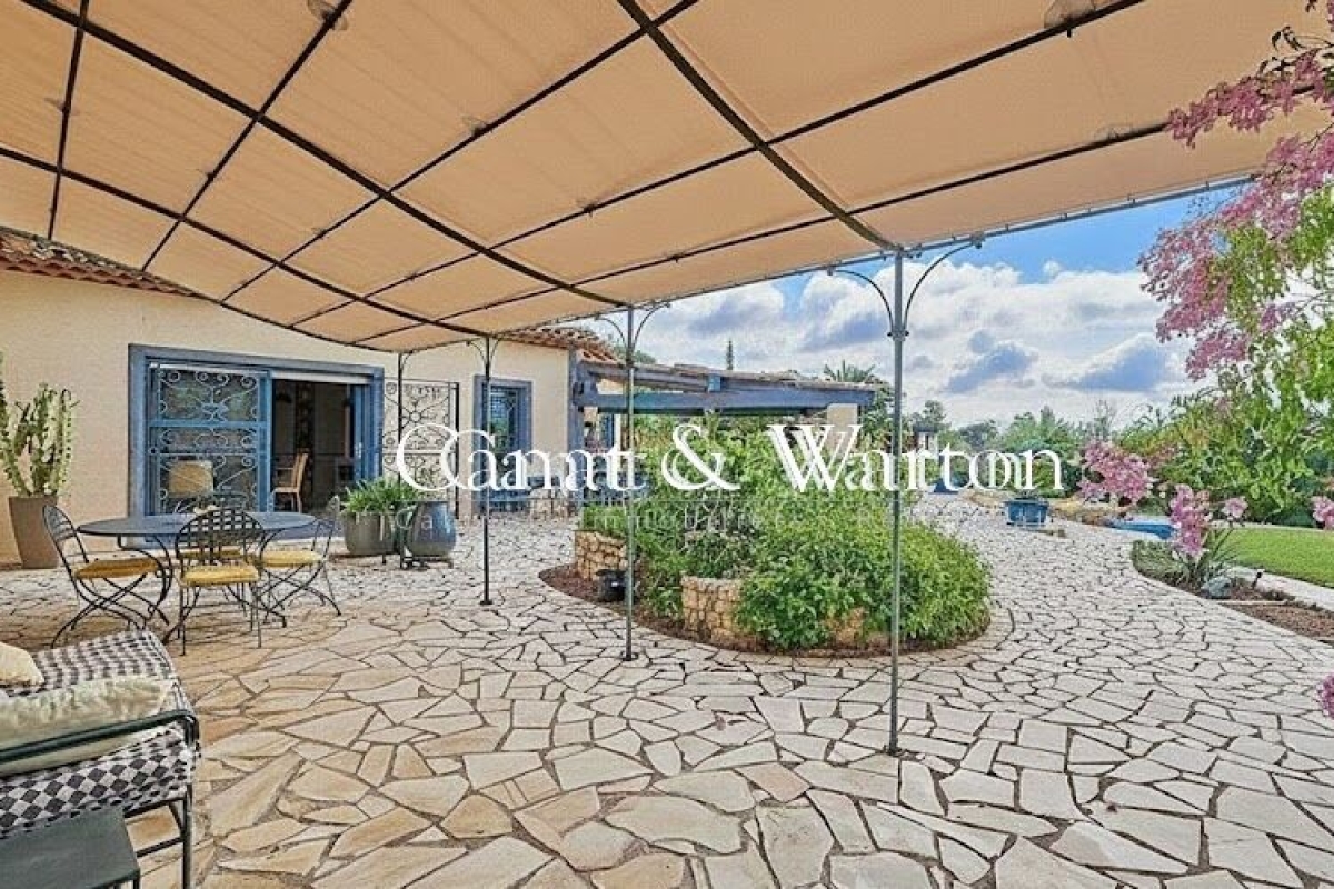 Maison de luxe à vendre à Saint-Raphaël, 1 250 000 €, Photo 3