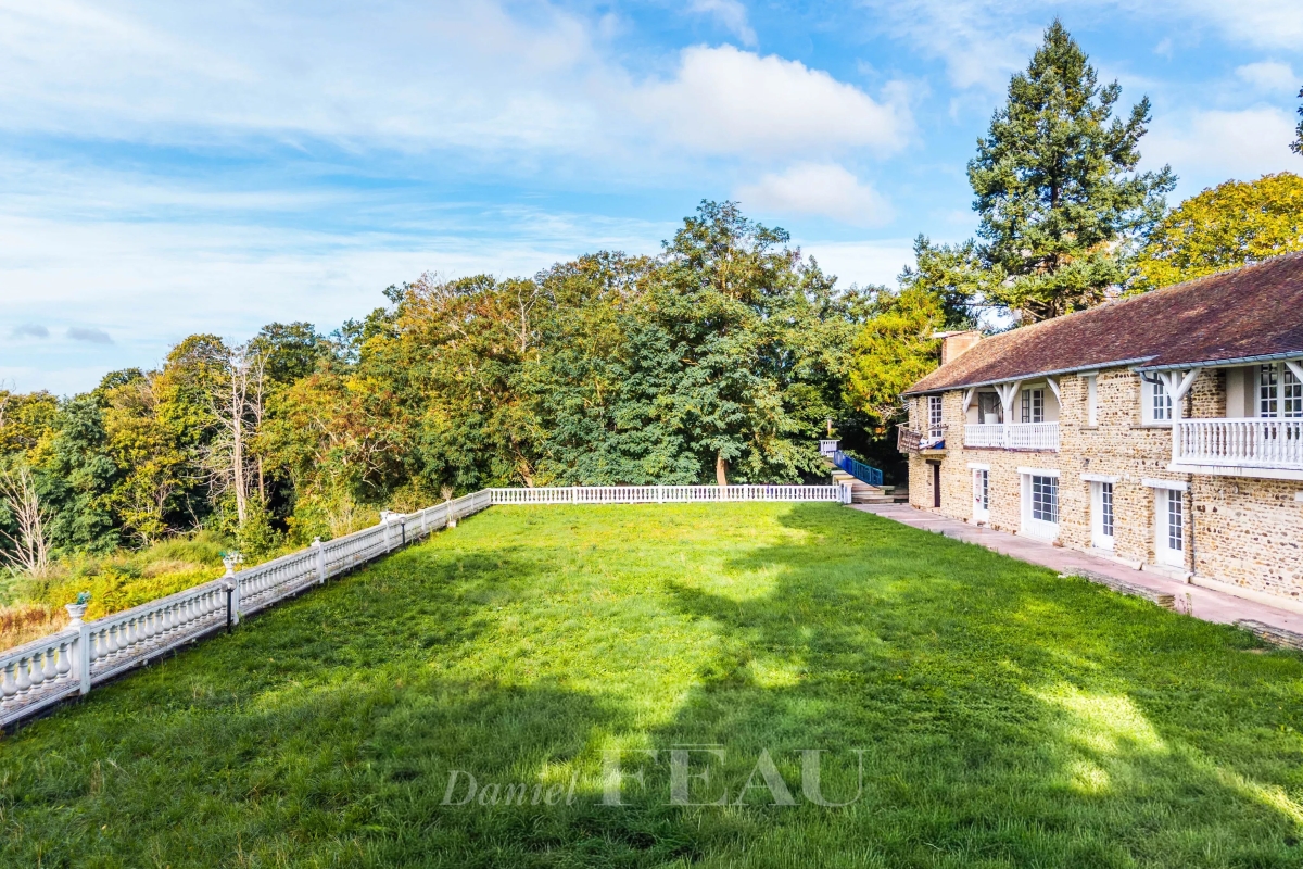 Maison de luxe à vendre à Montfort-l'Amaury, 1 050 000 €, Photo 1