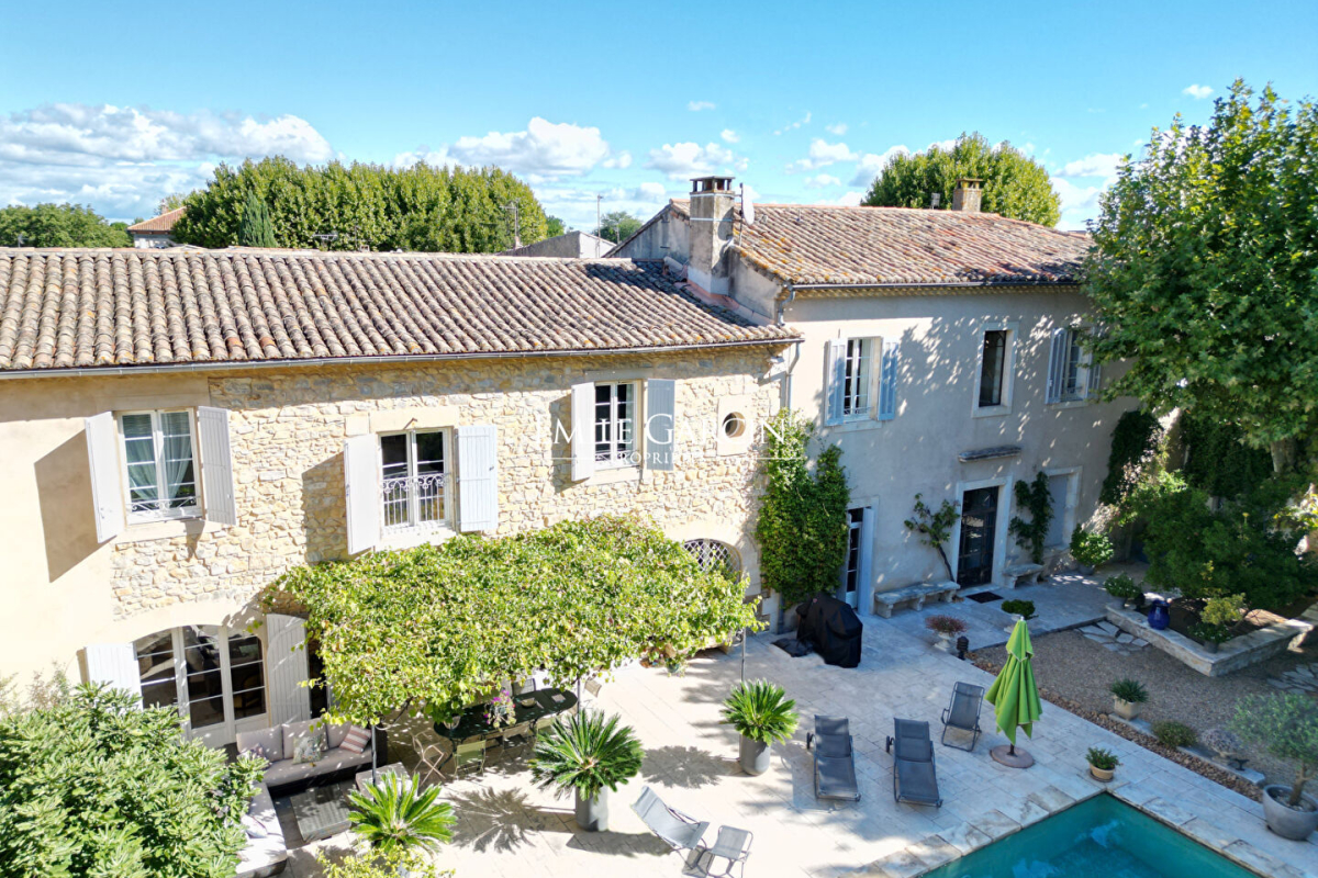 Maison de luxe à vendre à Nîmes, 1 800 000 €, Photo 1