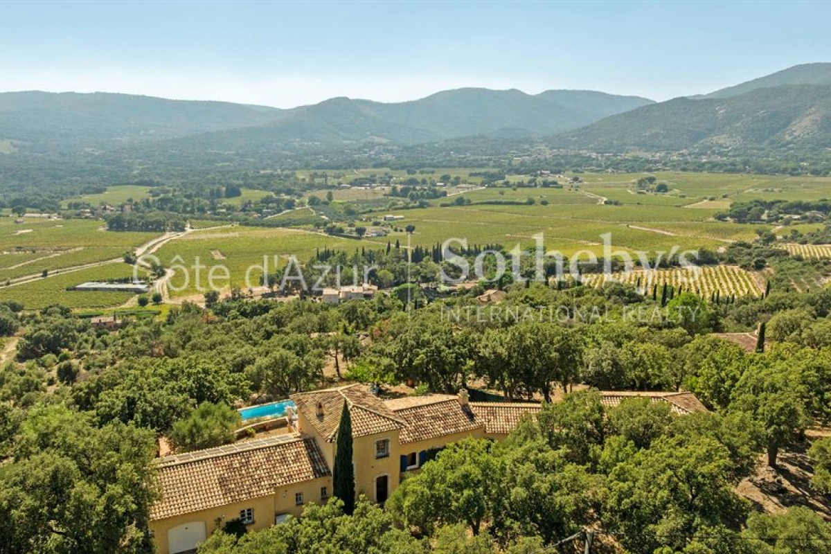 Luxury House for sale in Le Plan-de-La-Tour, 1 990 000 €, Photo 1