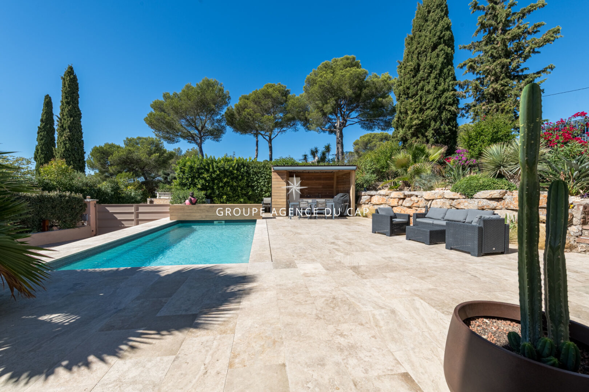 Luxury House for sale in Saint-Raphaël, 1 100 000 €, Photo 1