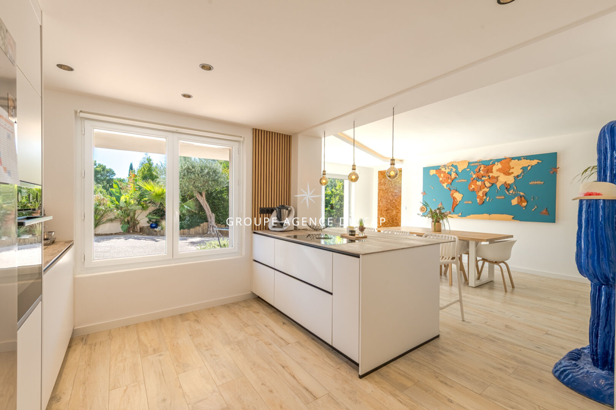 Luxury House for sale in Saint-Raphaël, 1 100 000 €, Photo 3