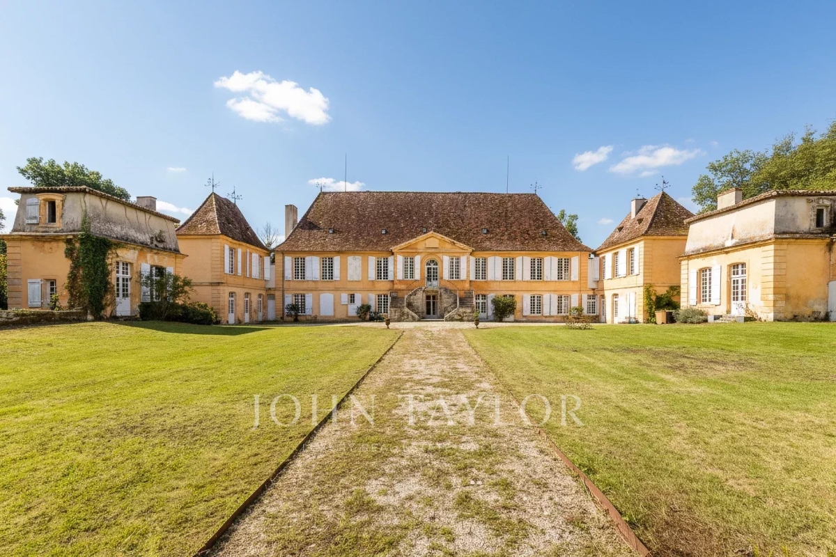 Maison de luxe à vendre à Bergerac, 1 150 000 €, Photo 1