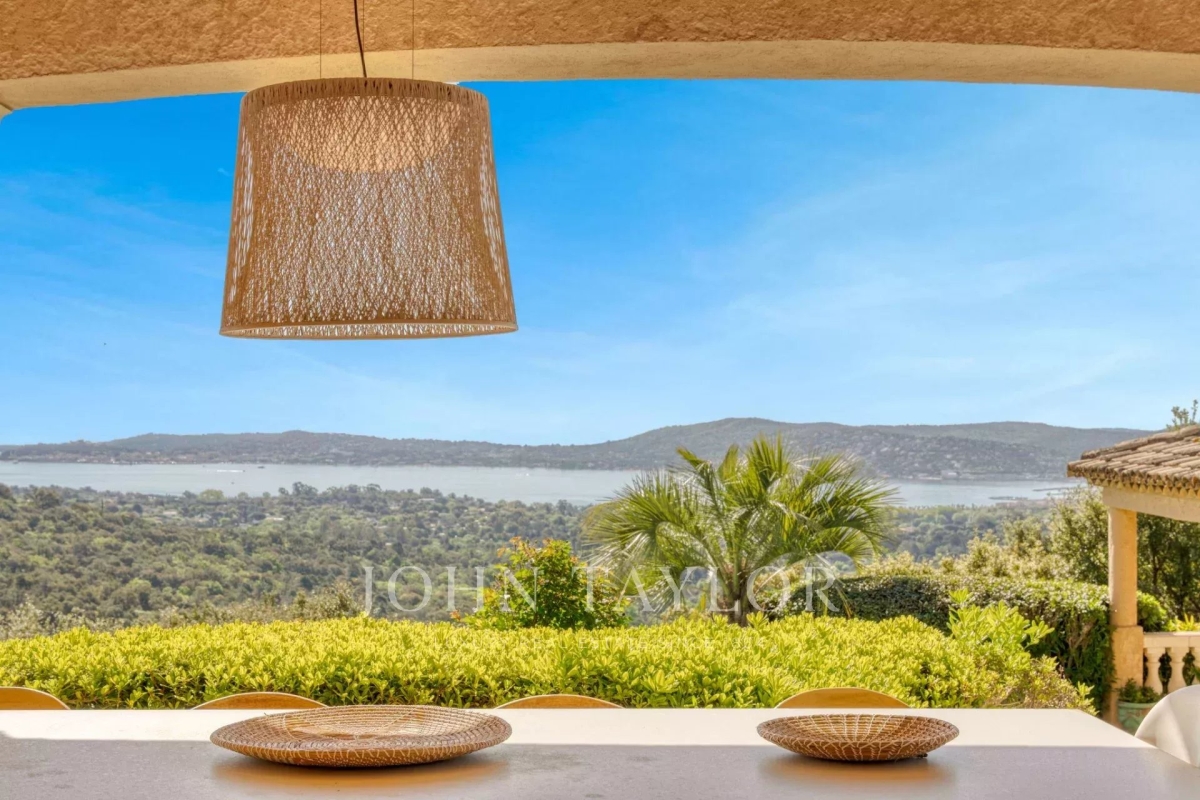 Maison de luxe à vendre à Grimaud, 4 200 000 €, Photo 1